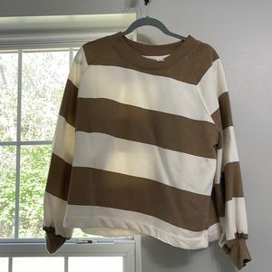 Never worn! old navy sweater